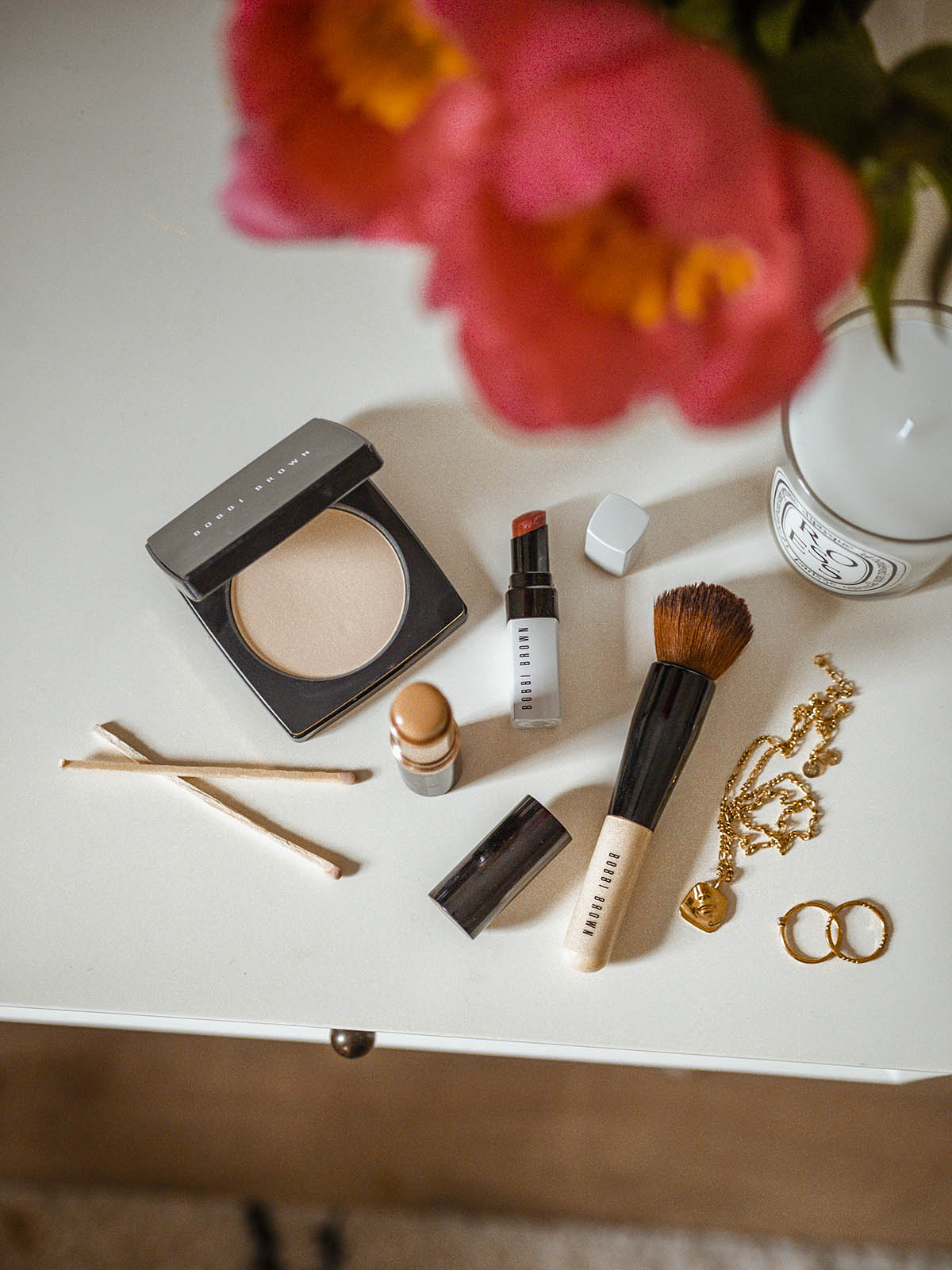 A Five Minute Spring Look With Bobbi Brown.