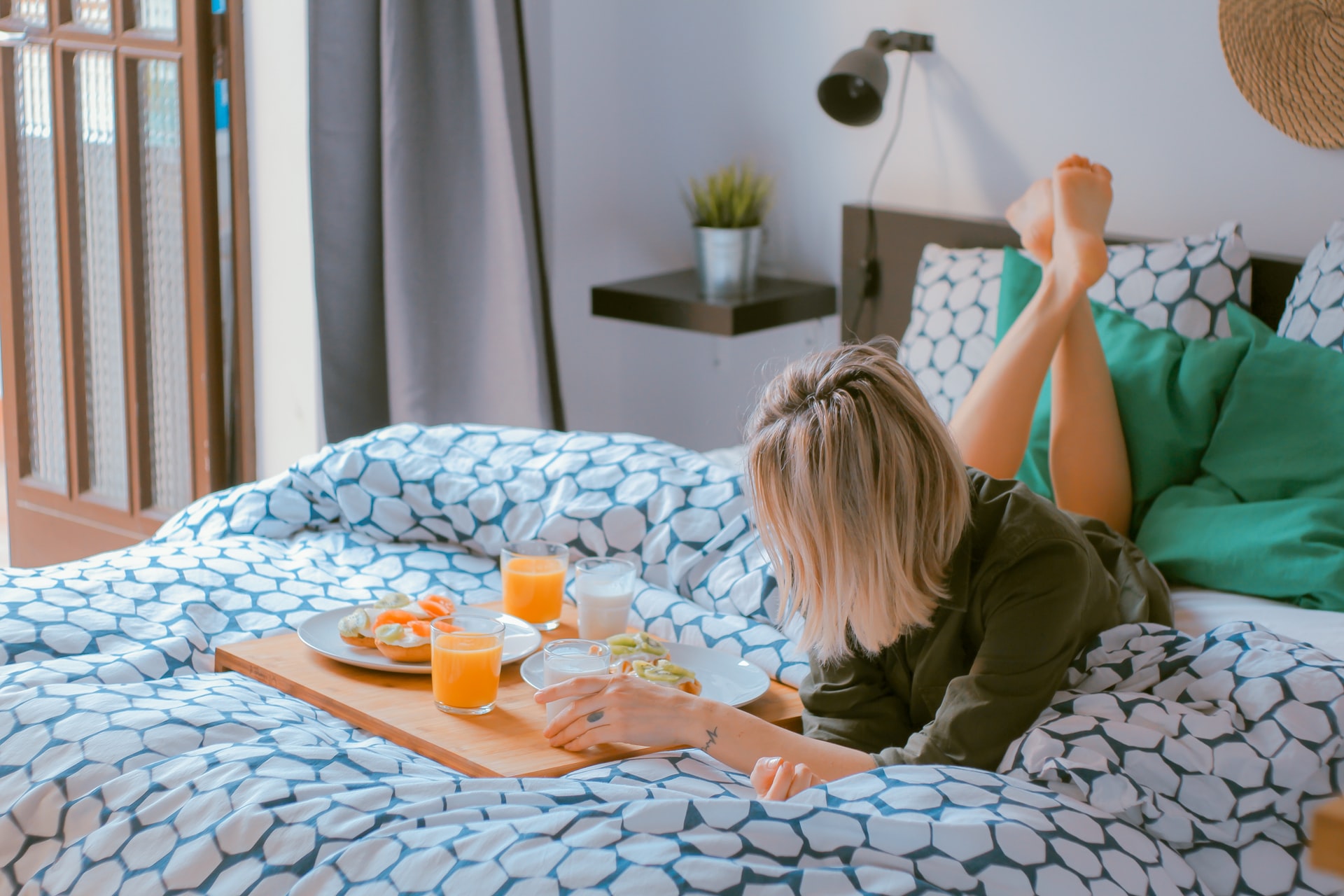 10 Tips To Make Your Bedroom More Comfy.
