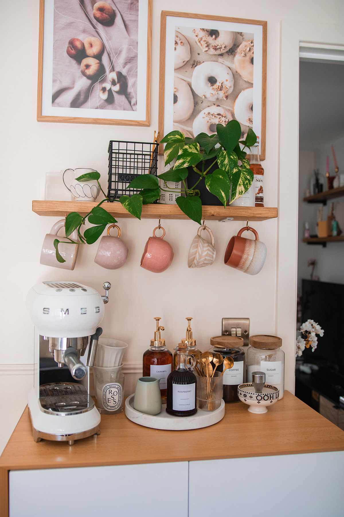 https://gemmalouise.co.uk/wp-content/uploads/2023/07/How-To-Create-A-Coffee-Station-At-Home-2.jpg