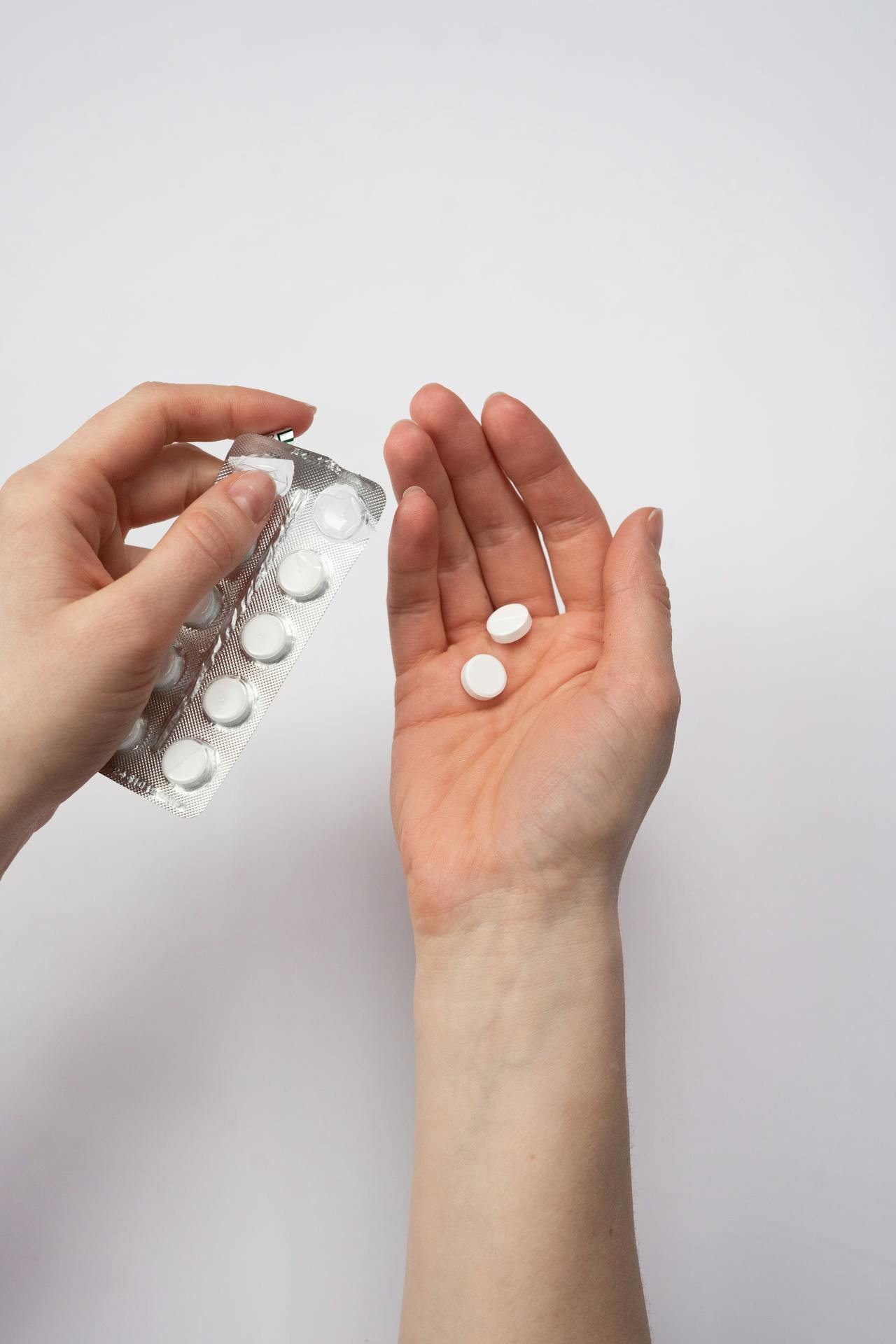 The Low-Stress Guide to Ordering Prescriptions Online Safely in the UK.
