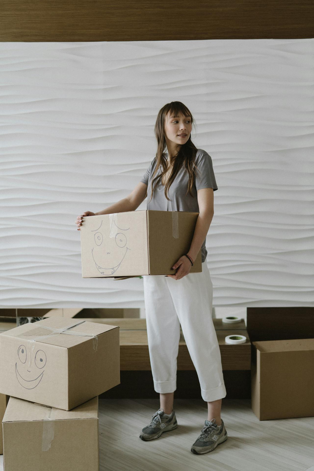 8 Tips to Make Your House Move More Manageable.