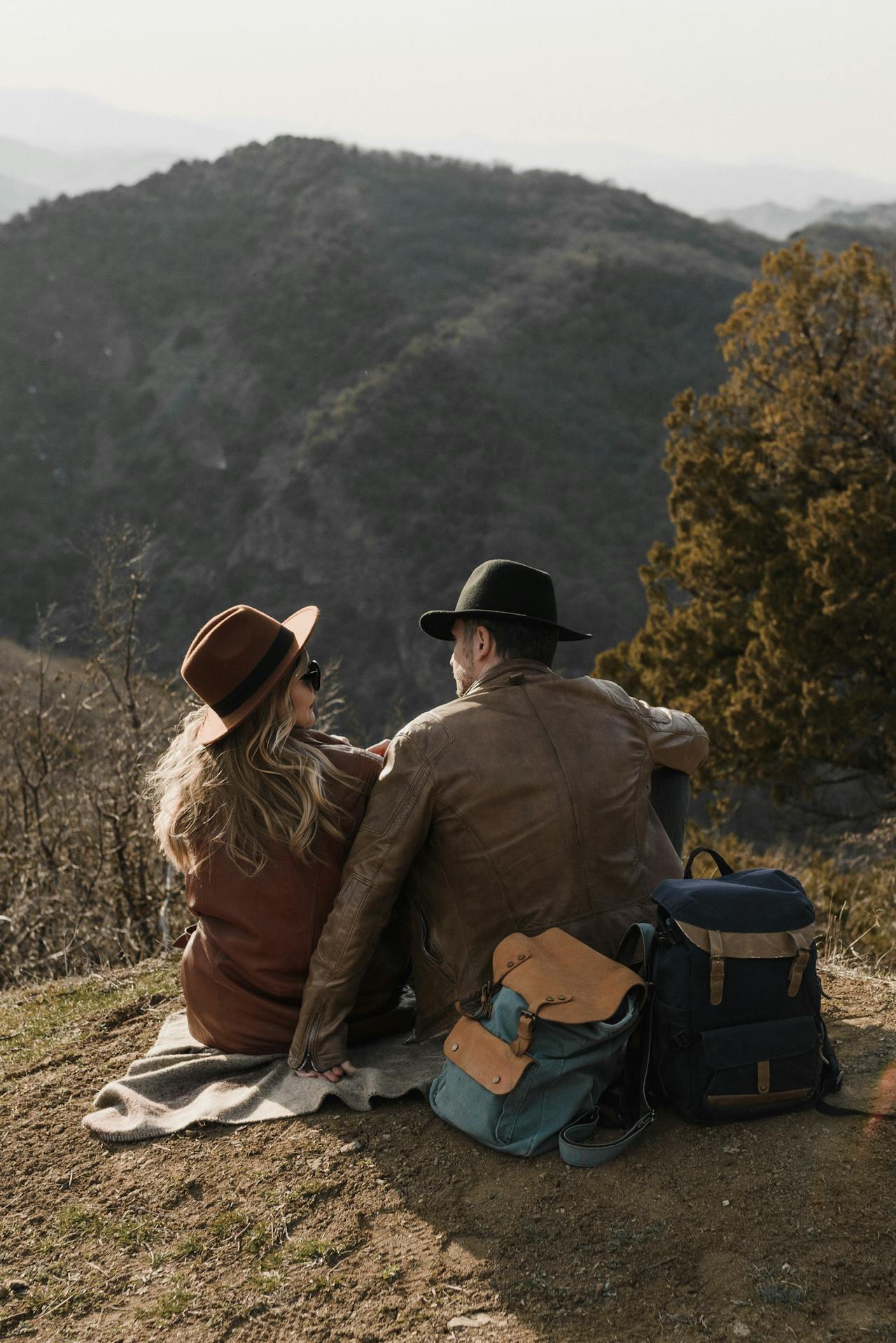 Special Ways to Surprise Your Partner While Travelling.