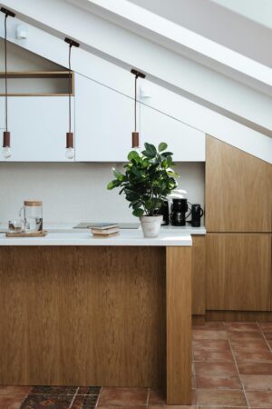 Cracked, Stained or Worn? When It’s Time to Replace Your Worktop.