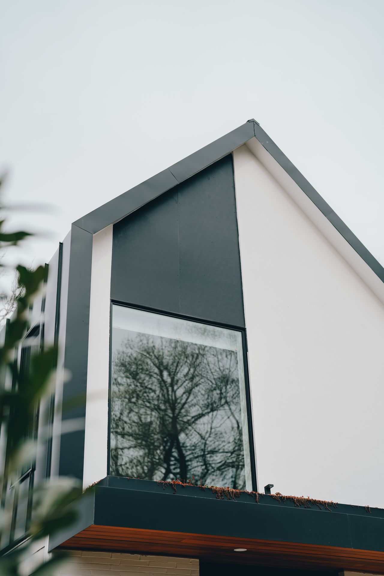 Modern Roofing Trends for Stronger and More Stylish Homes.