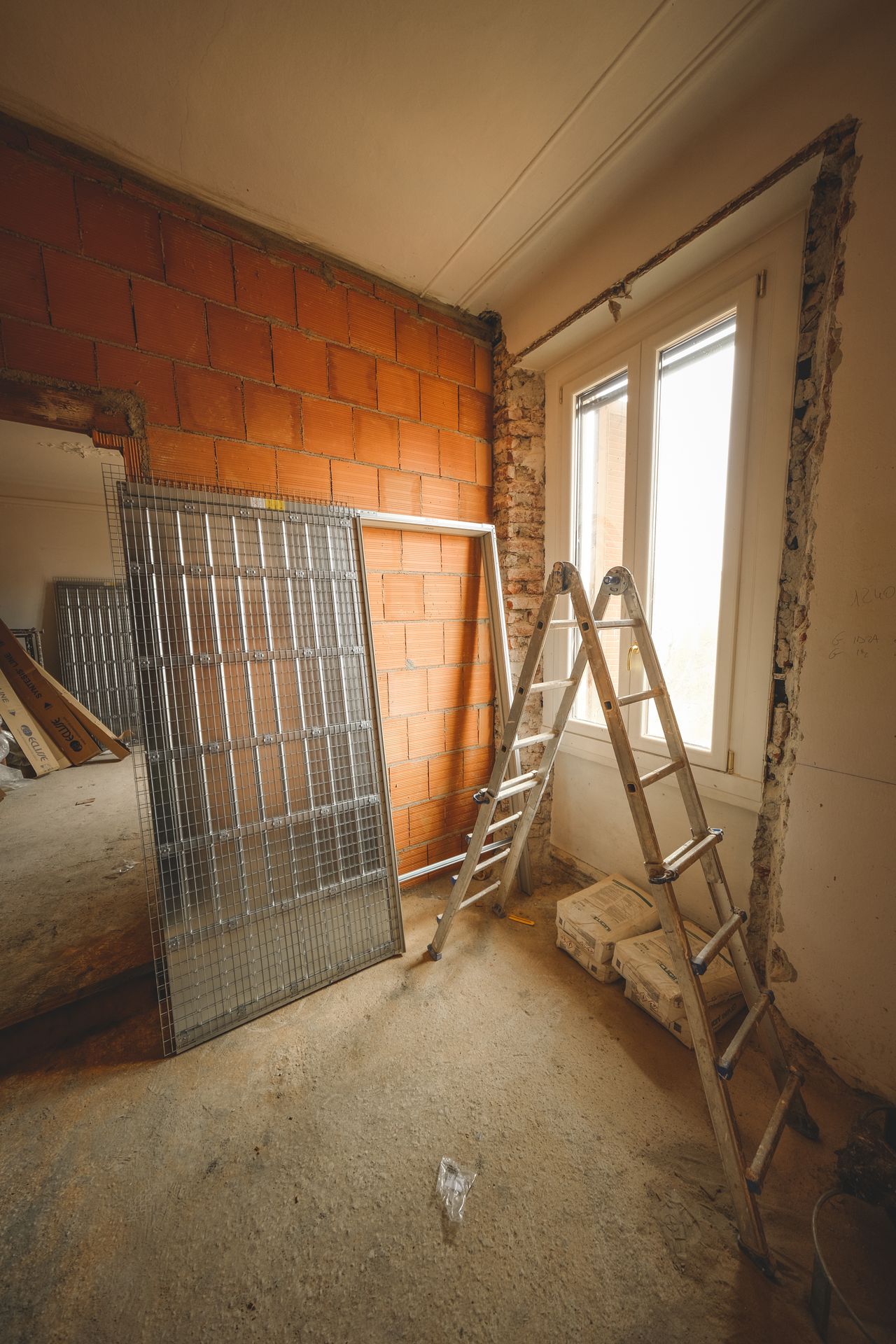 What are the Best Ways to Tackle a Damp Home When Renovating?