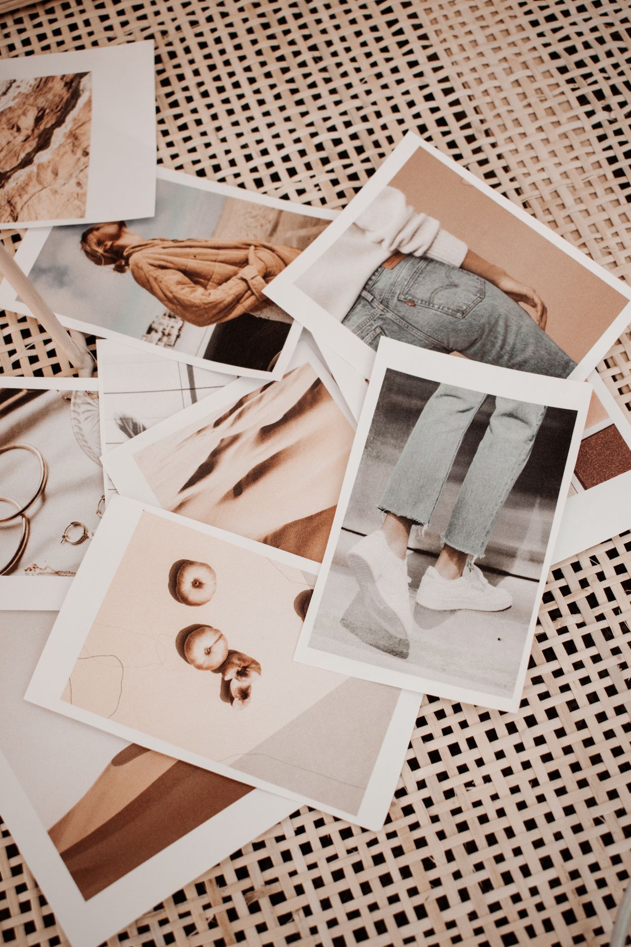 How AI Image Tools Are Helping Bloggers Create Moodboards.