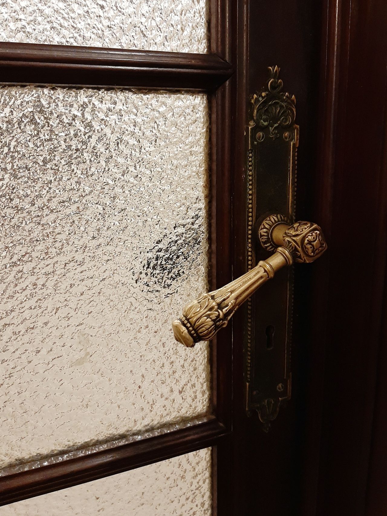 Why Brass Works in Both Heritage and Contemporary Homes.