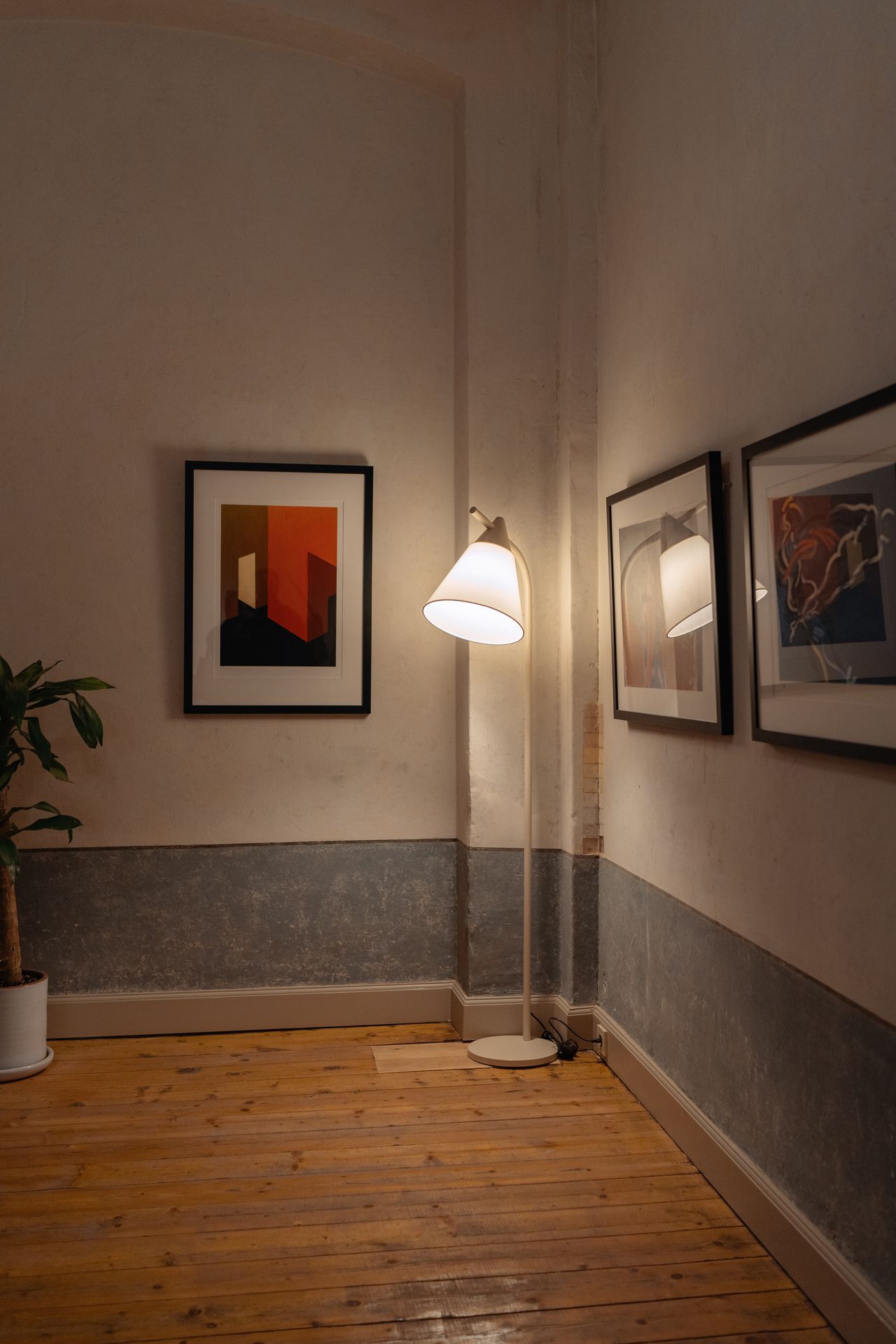 Why the Shape of a Floor Lamp Matters as Much as the Light.